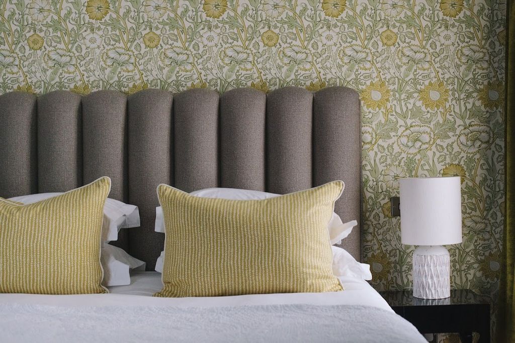 Hampton Manor – Photo 2