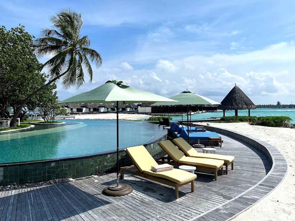 Four Seasons Resort Maldives at Kuda Huraa – Photo 3