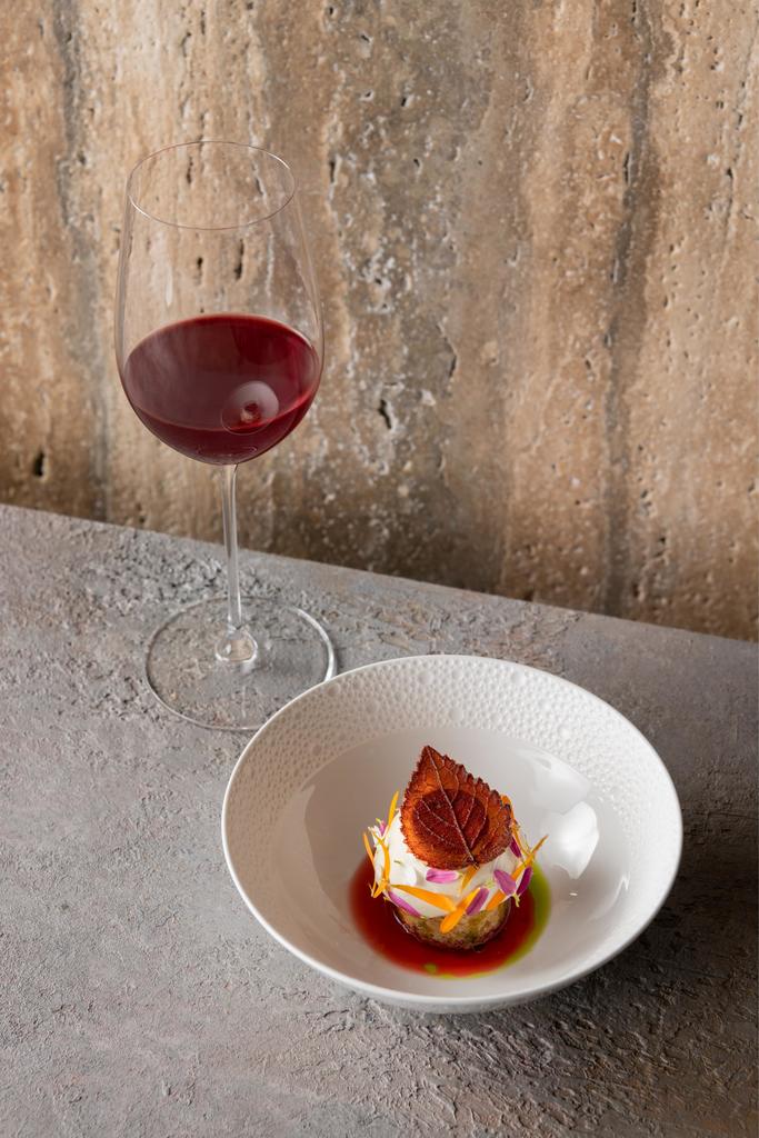 ION Harbour by Simon Rogan – Photo 5