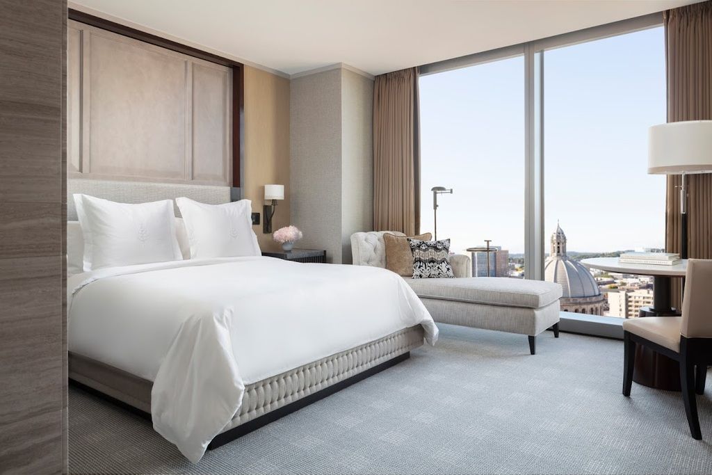 Four Seasons Hotel One Dalton Street, Boston – Photo 2