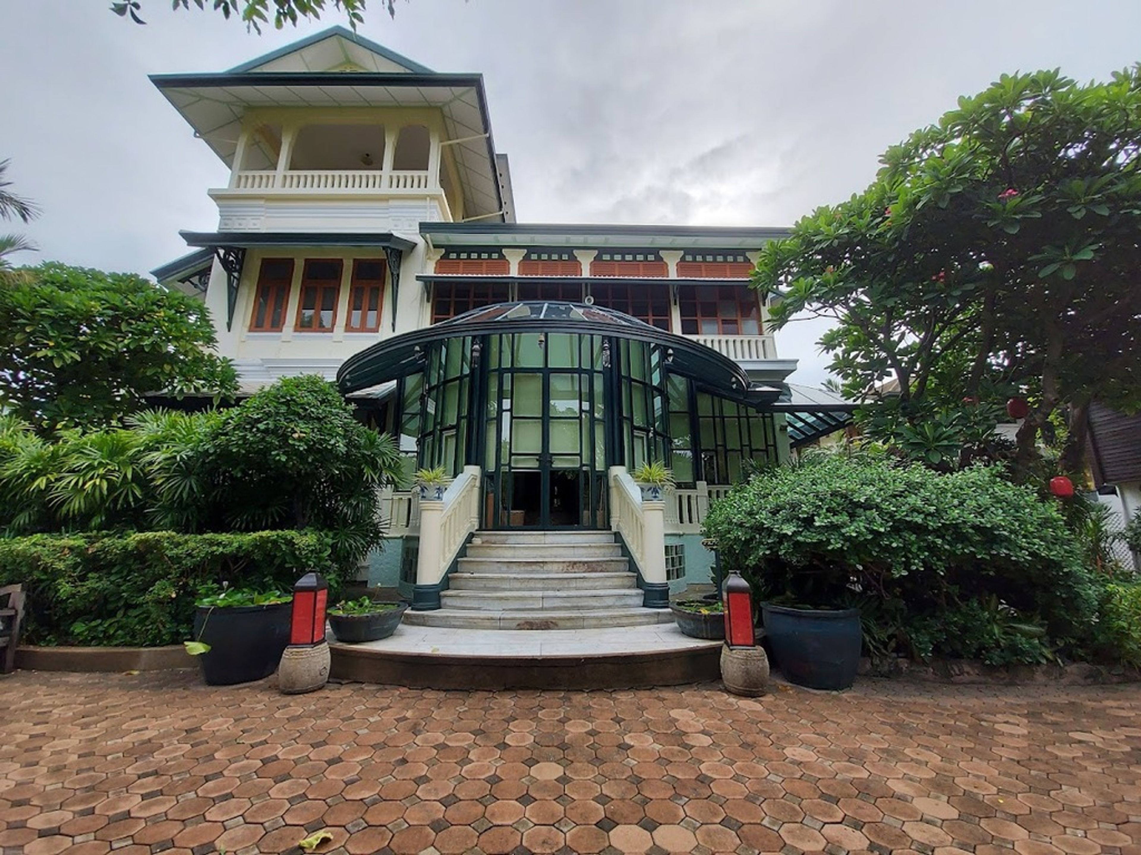 Chakrabongse Villas