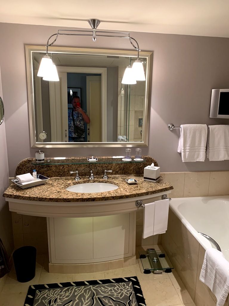 Four Seasons Hotel Prague – Photo 4