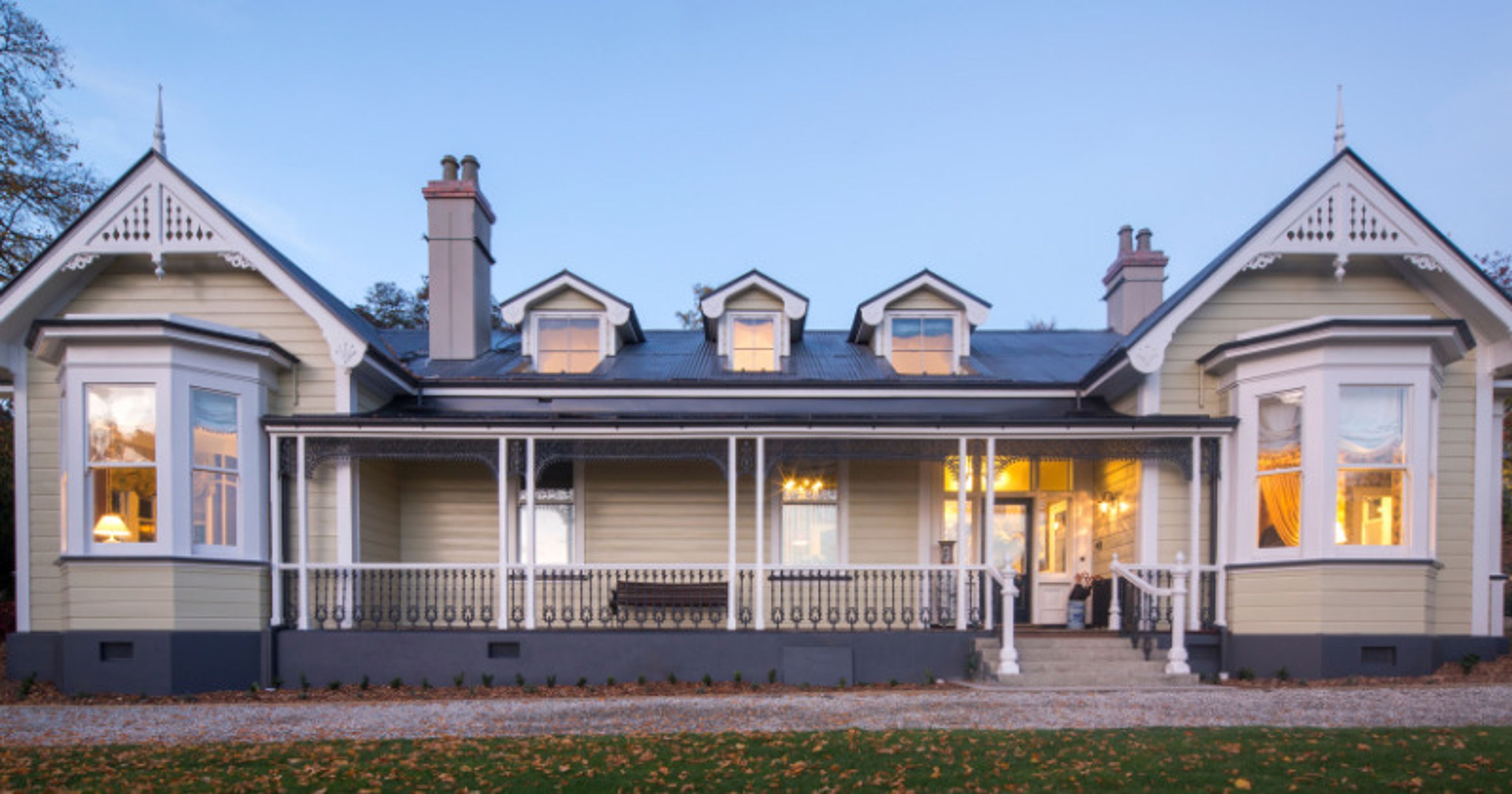 Hulbert House: Award Winning Queenstown Luxury Boutique Lodge