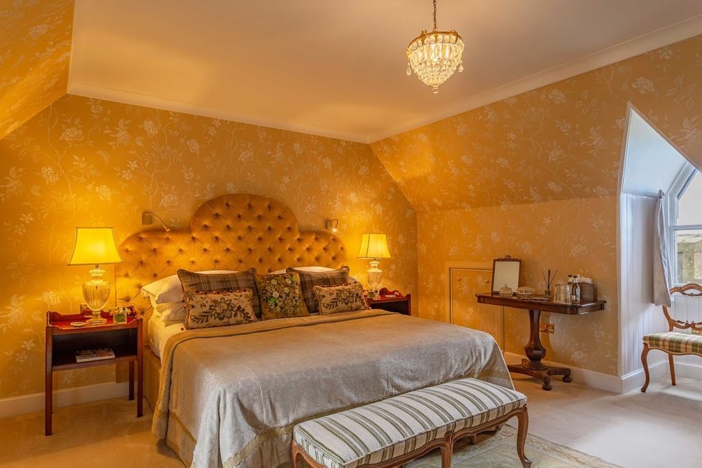 Glenapp Castle – Photo 2