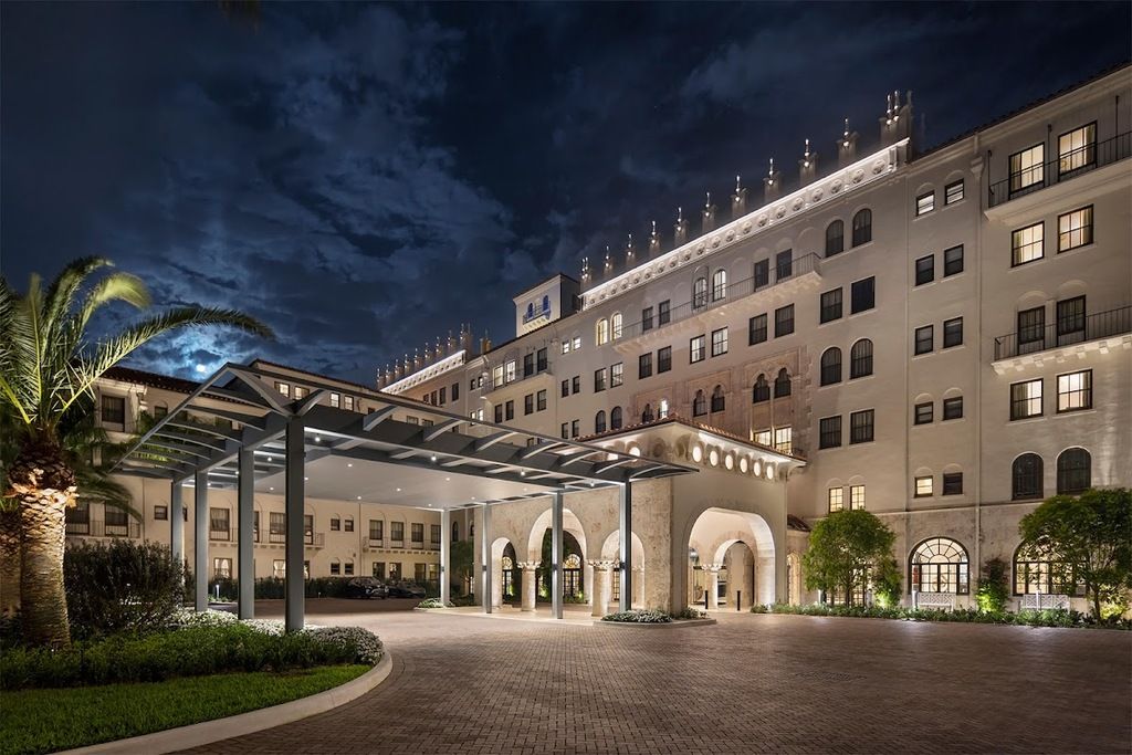 Yacht Club at The Boca Raton