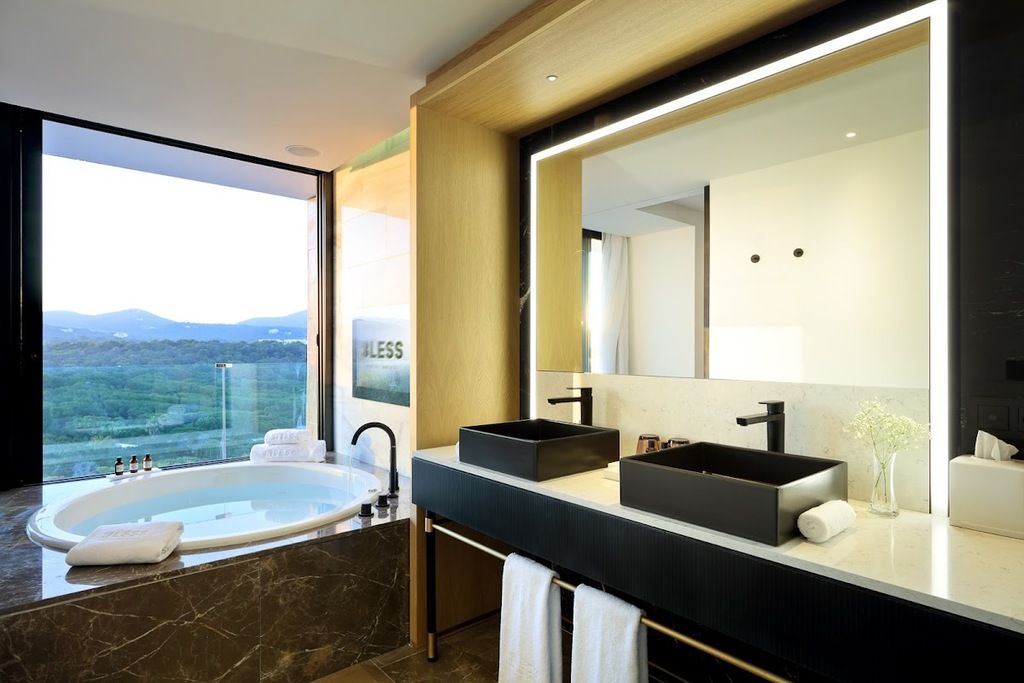 Bless Hotel Ibiza – Photo 4