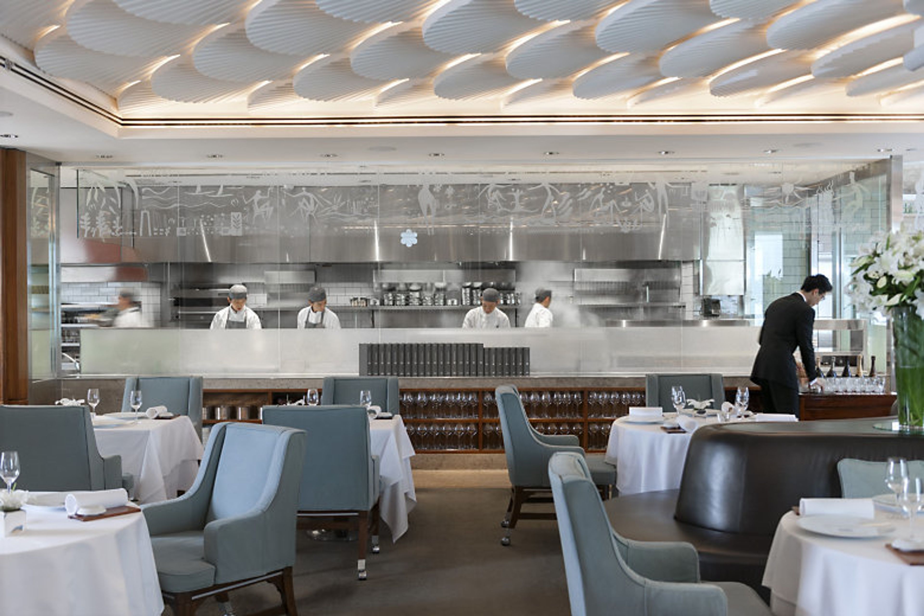 Mandarin Grill + Bar