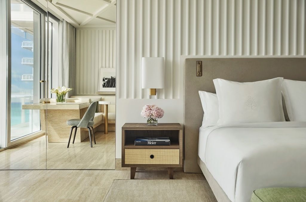 Four Seasons Hotel at The Surf Club, Surfside, Florida – Photo 2