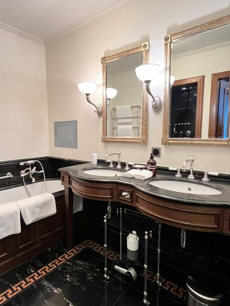 Hotel Les Trois Rois – Photo 4