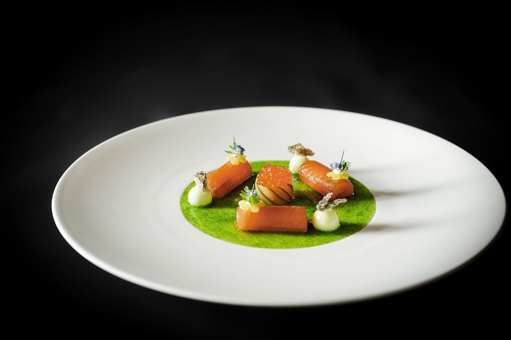 Skin's – the Restaurant – Photo 2