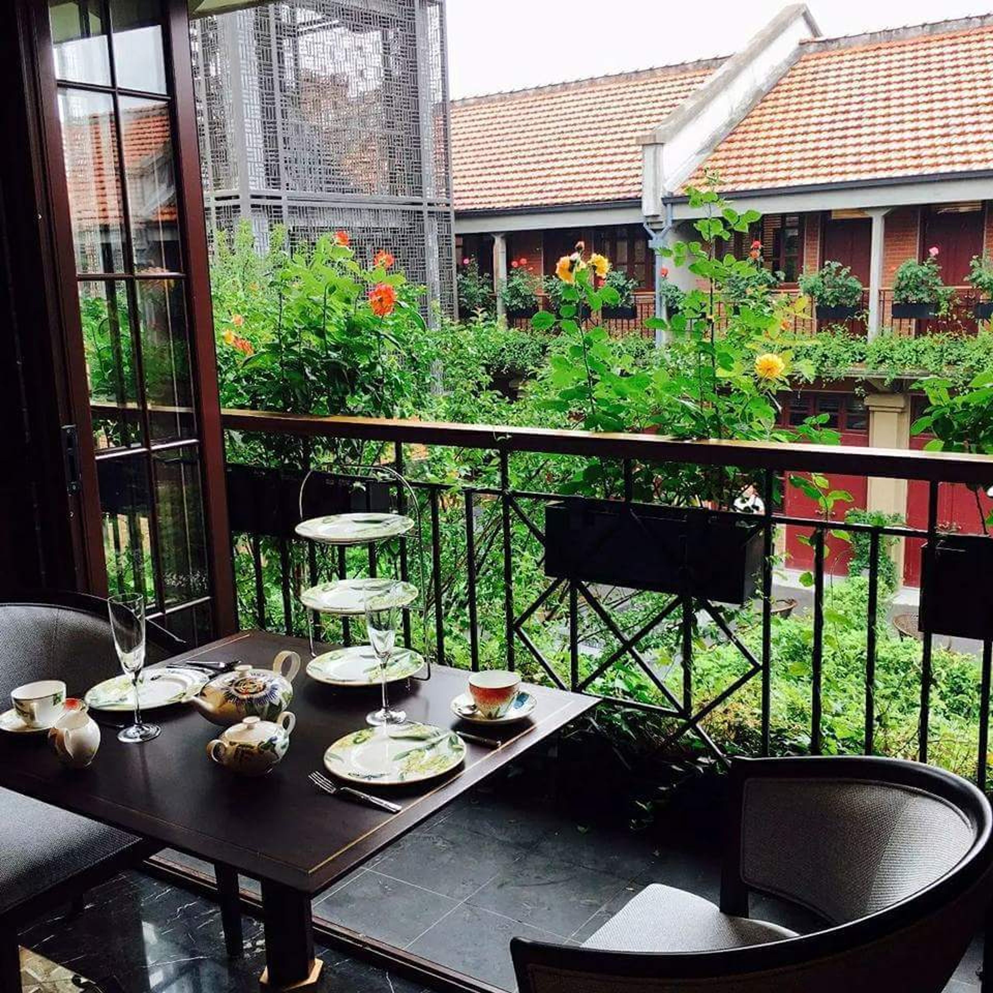 Le Comptoir de Pierre Gagnaire at Shanghai Jianyeli Capella Hotel – Photo 4