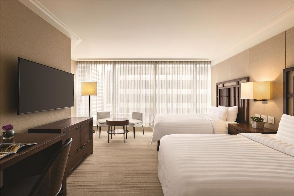 Hyatt Vancouver Downtown Alberni – Photo 2