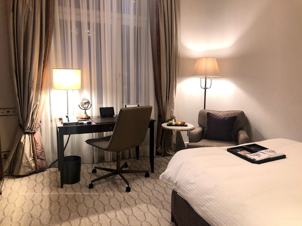 Fairmont Hotel Vier Jahreszeiten – Photo 2