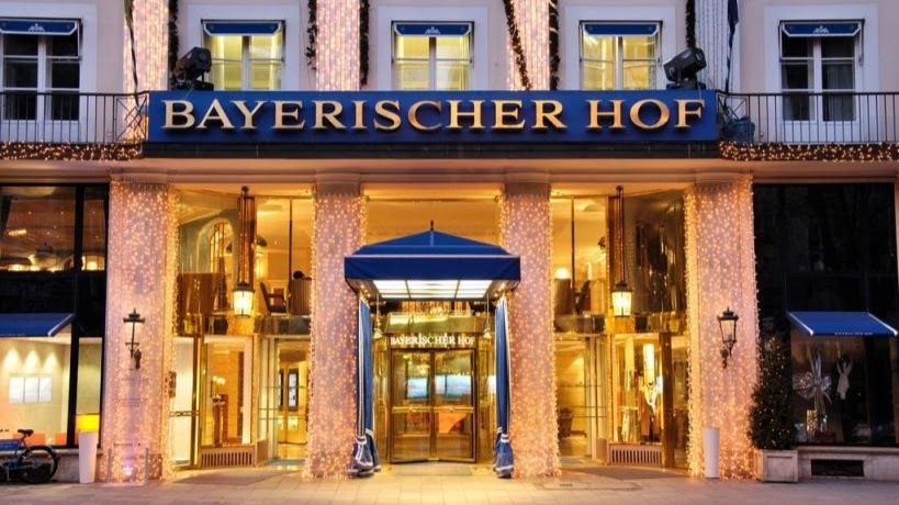 Bayerischer Hof – Photo 4