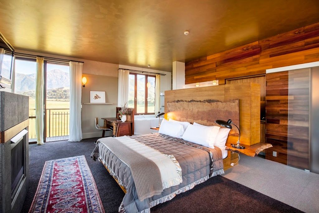 Hapuku Lodge + Tree Houses – Photo 2