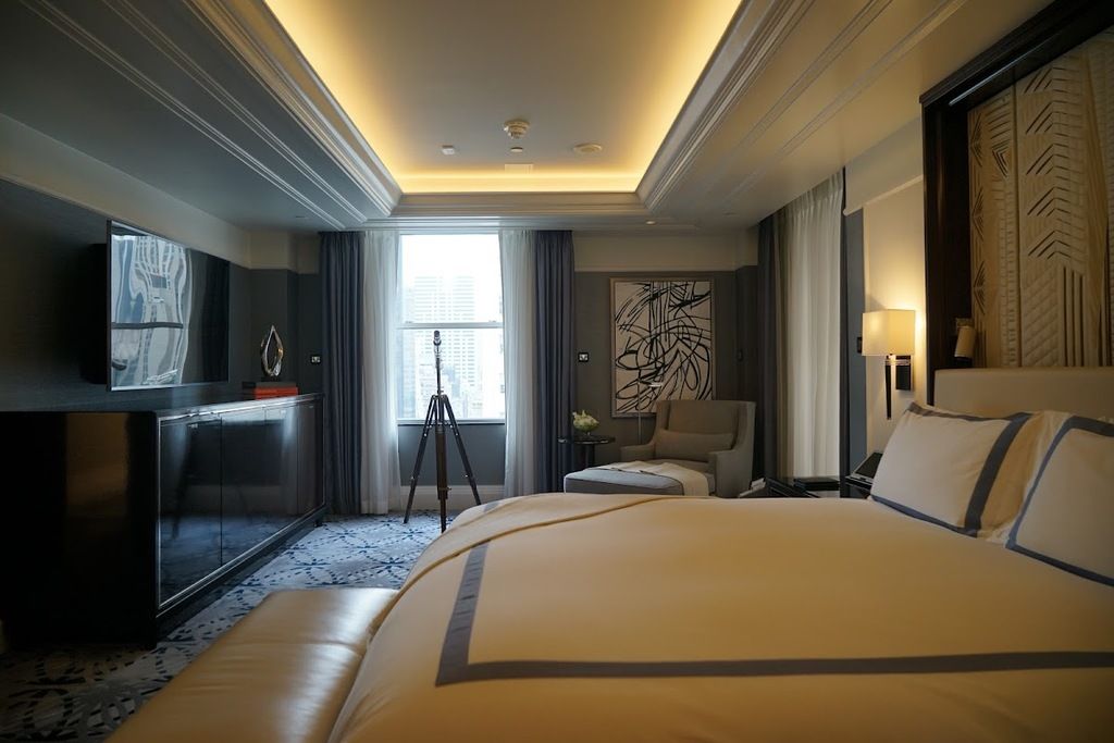The Peninsula New York – Photo 2