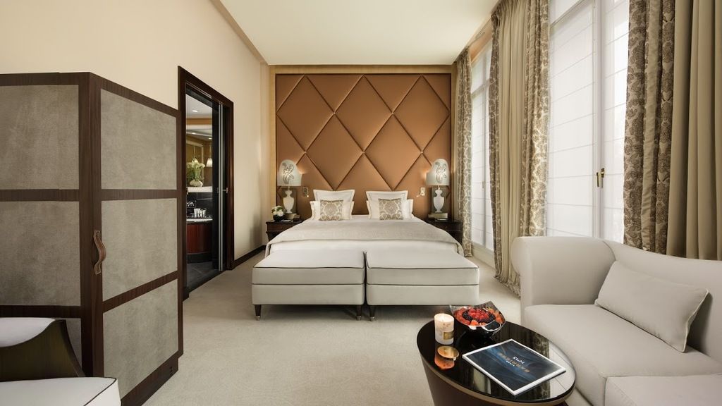 Hôtel Barrière Le Fouquet's – Photo 2