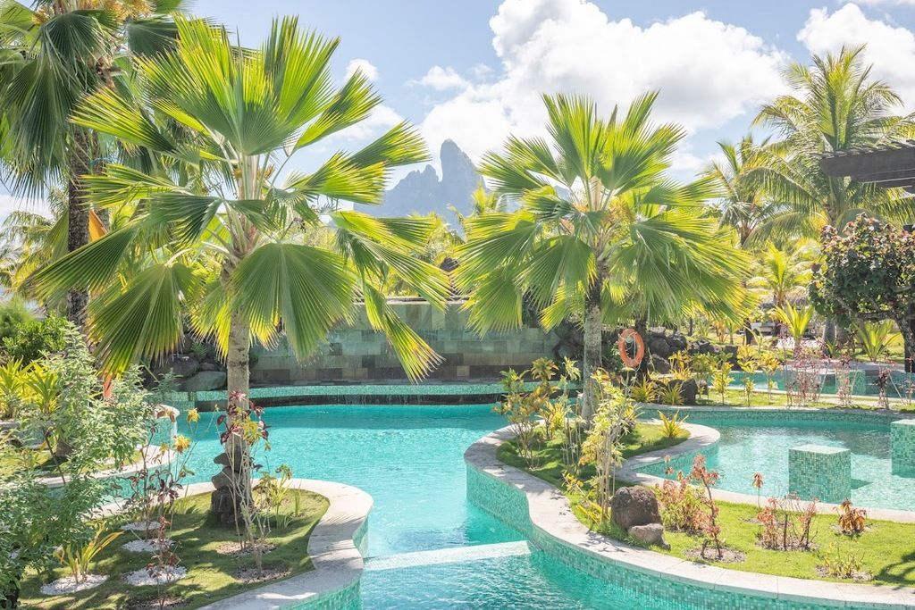The St. Regis Bora Bora Resort – Photo 5
