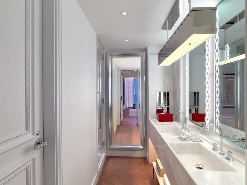 Baccarat Hotel New York – Photo 6