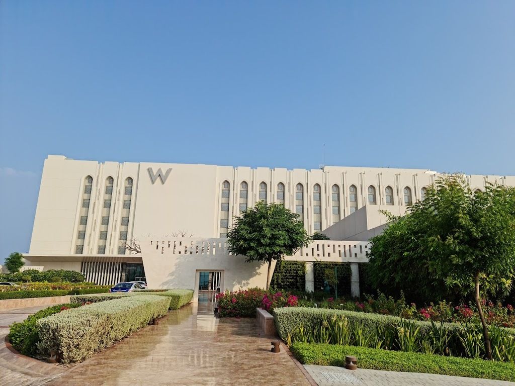 W Muscat – Photo 6