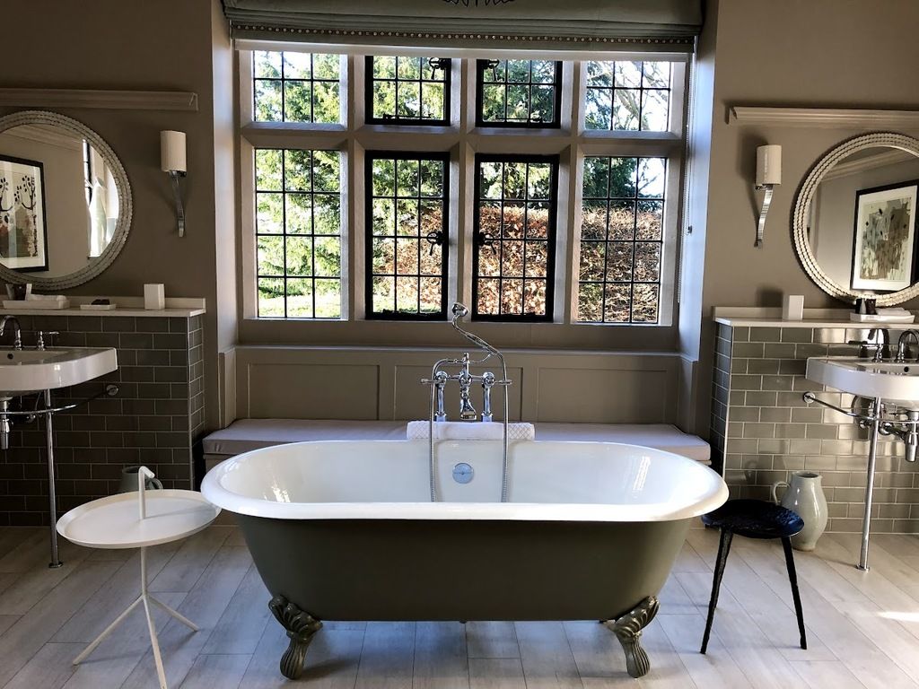 Foxhill Manor – Photo 3