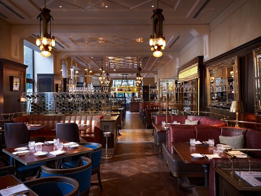 Four Seasons Hotel Gresham Palace Budapest – Photo 6