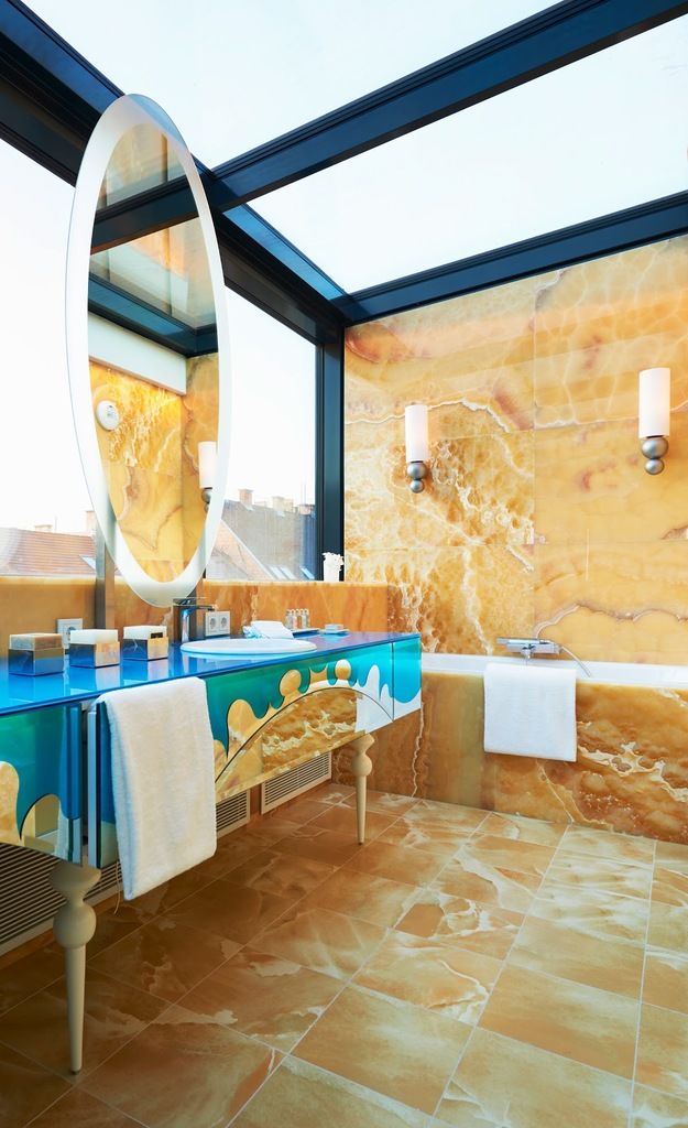 Aria Hotel Budapest by Library Hotel Collection – Photo 4