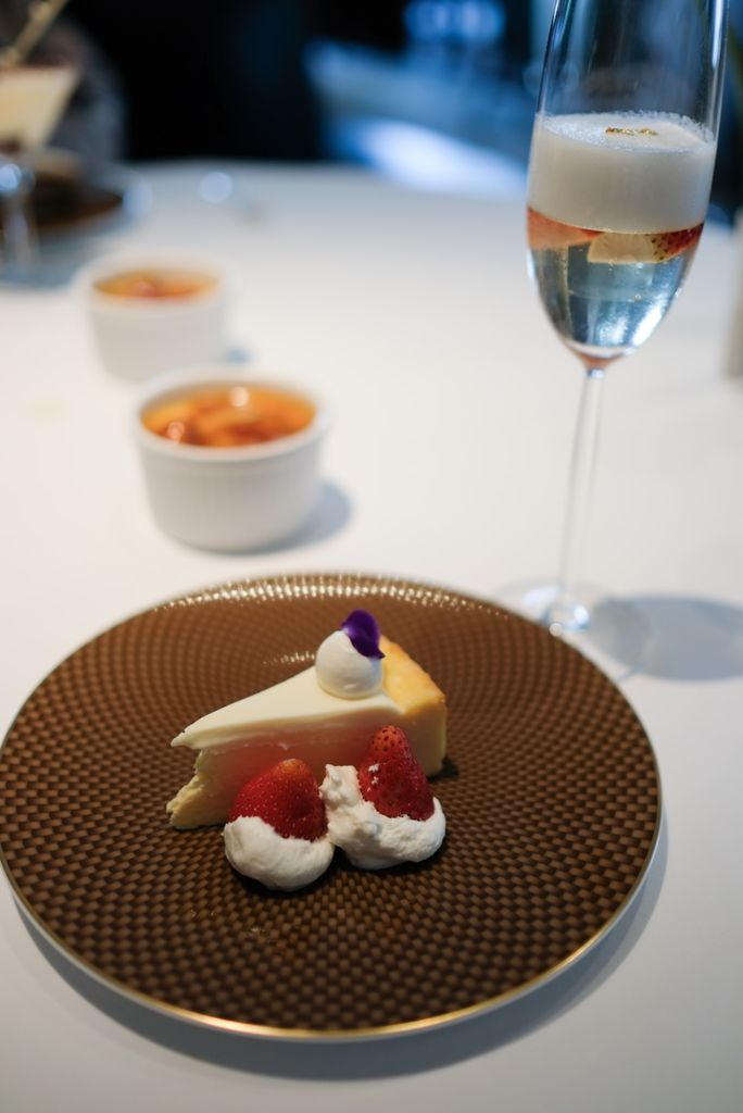 Mandarin Grill + Bar – Photo 4