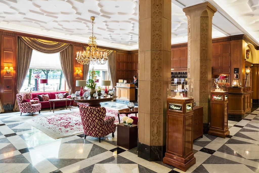 Fairmont Hotel Vier Jahreszeiten – Photo 4