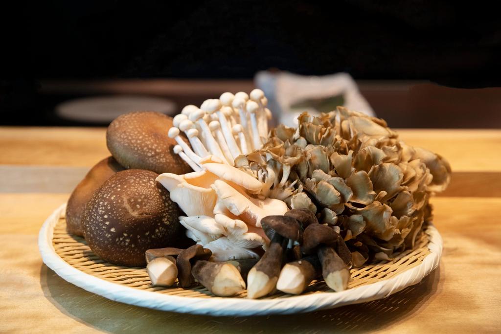 Waku Ghin – Photo 2