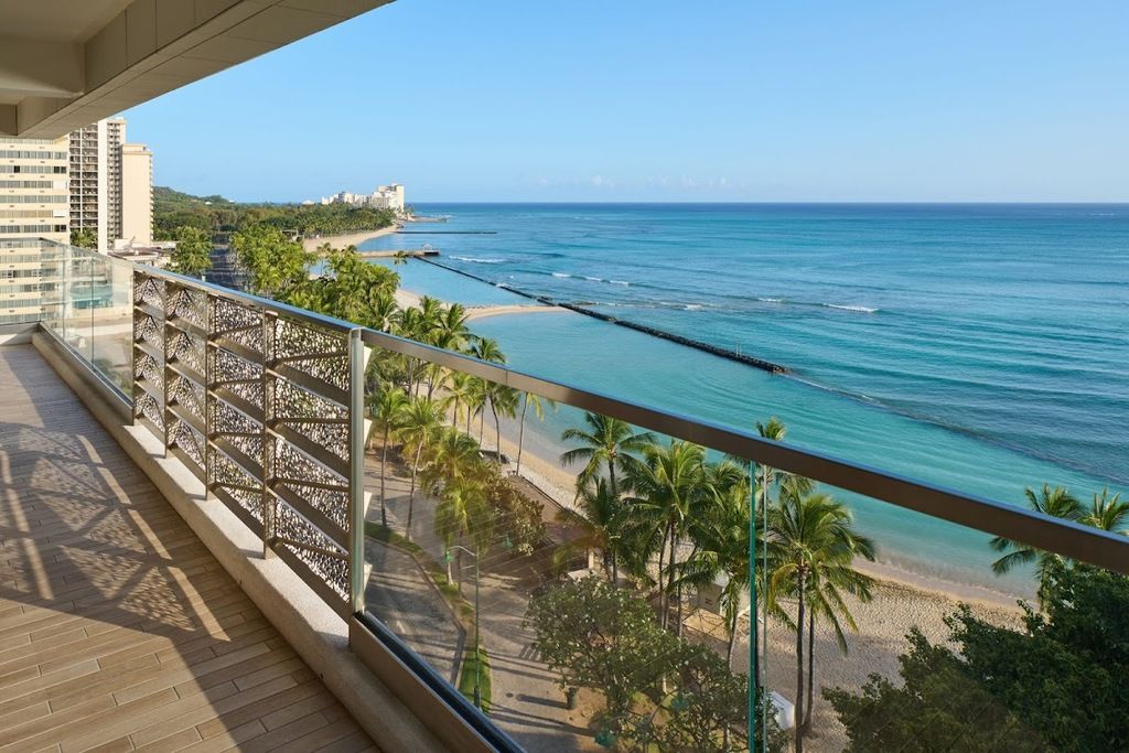ESPACIO The Jewel of Waikiki