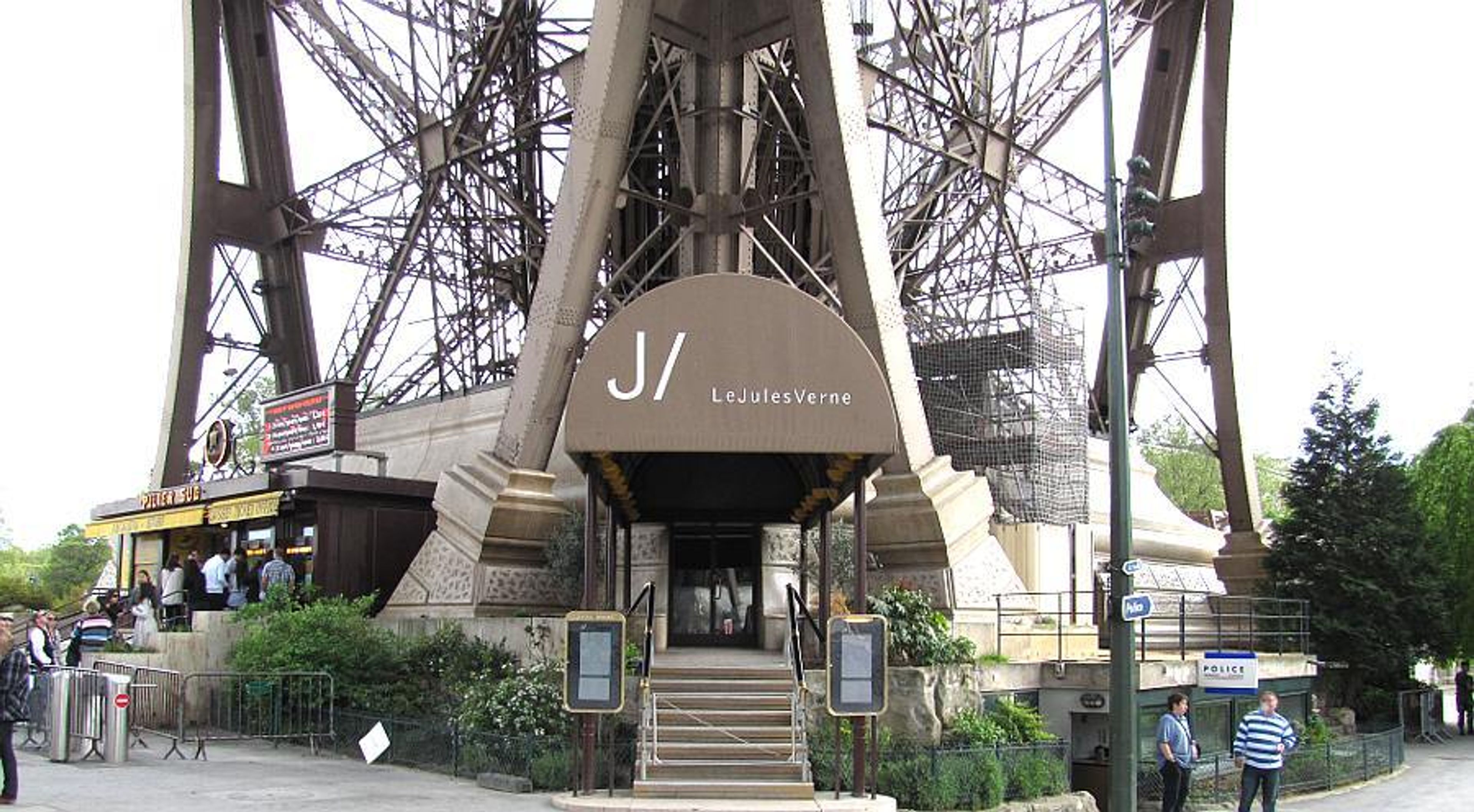 Le Jules Verne
