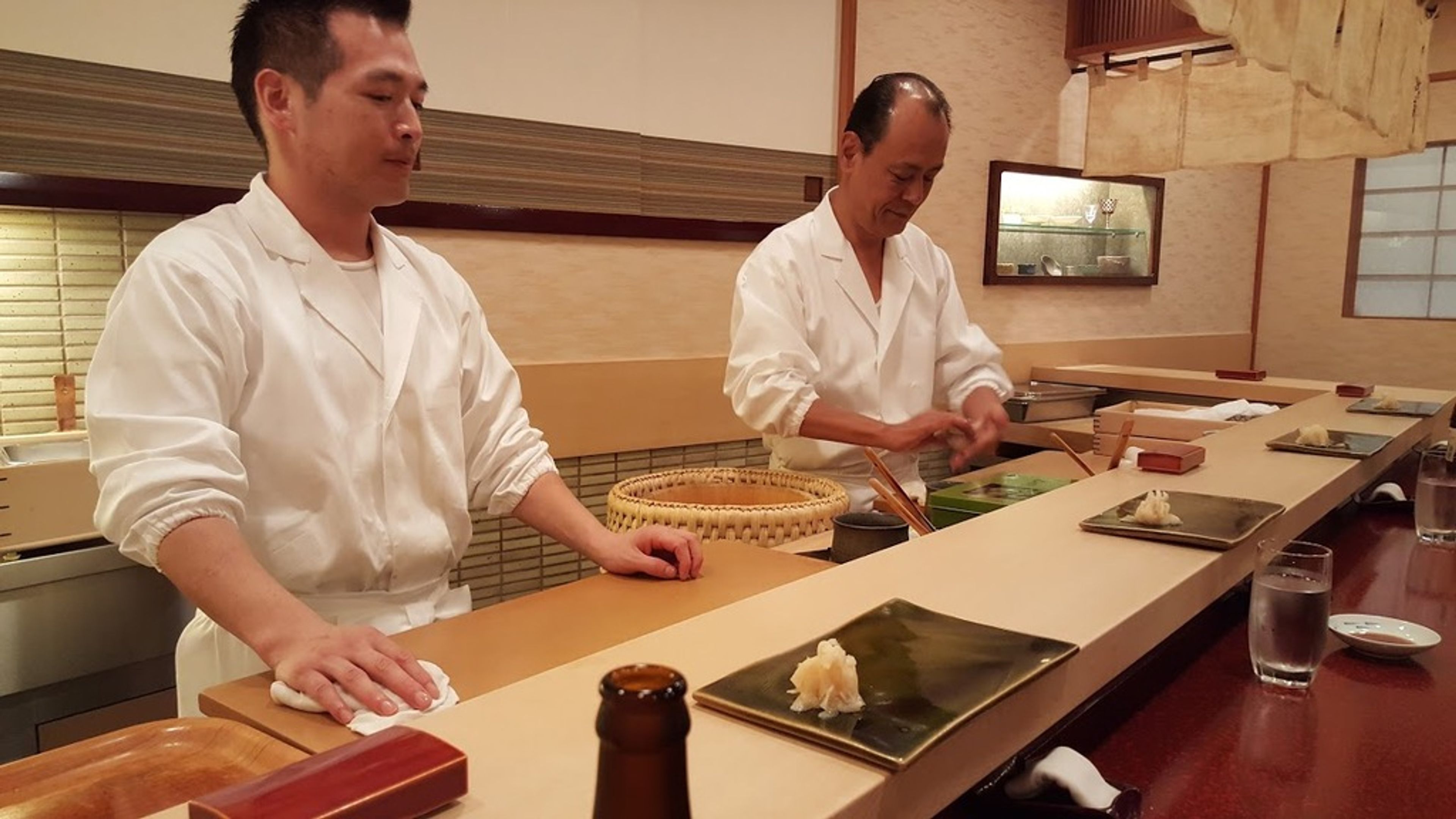 すきやばし次郎 六本木ヒルズ店 - Sukiyabashi Jiro (Roppongi)