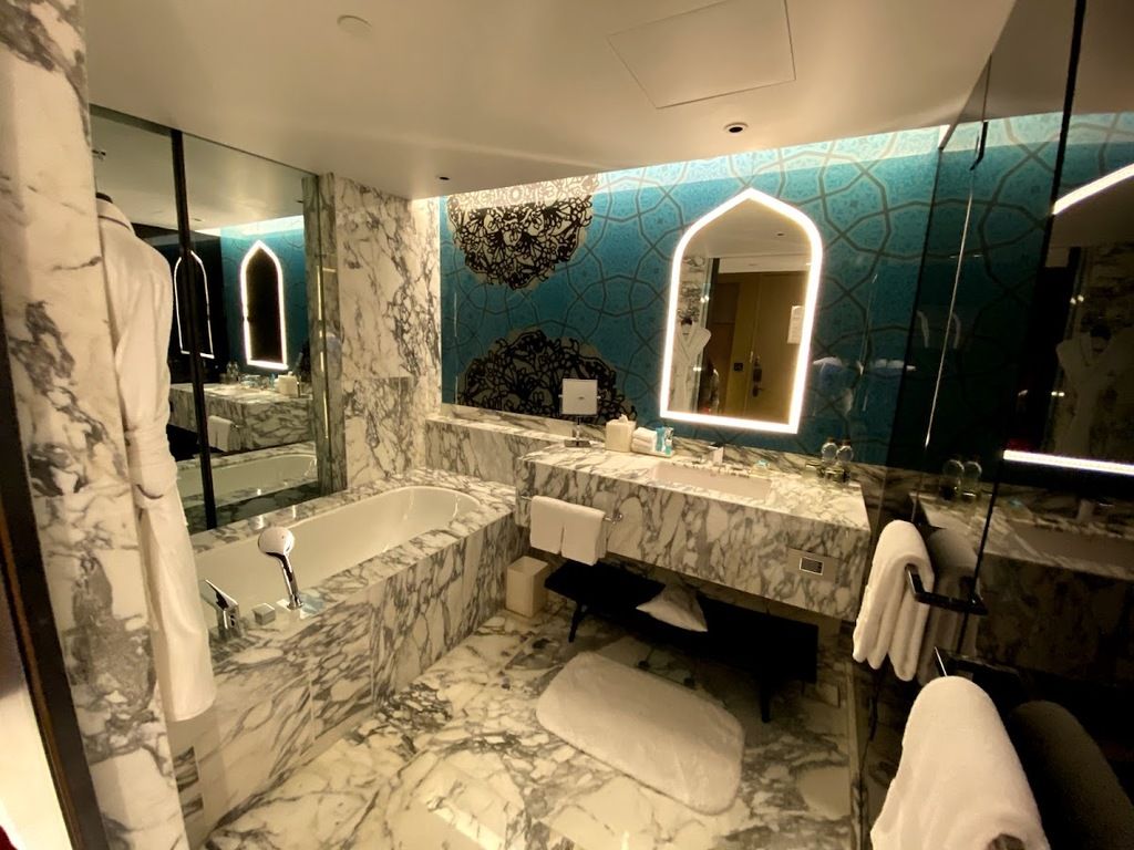W Muscat – Photo 4