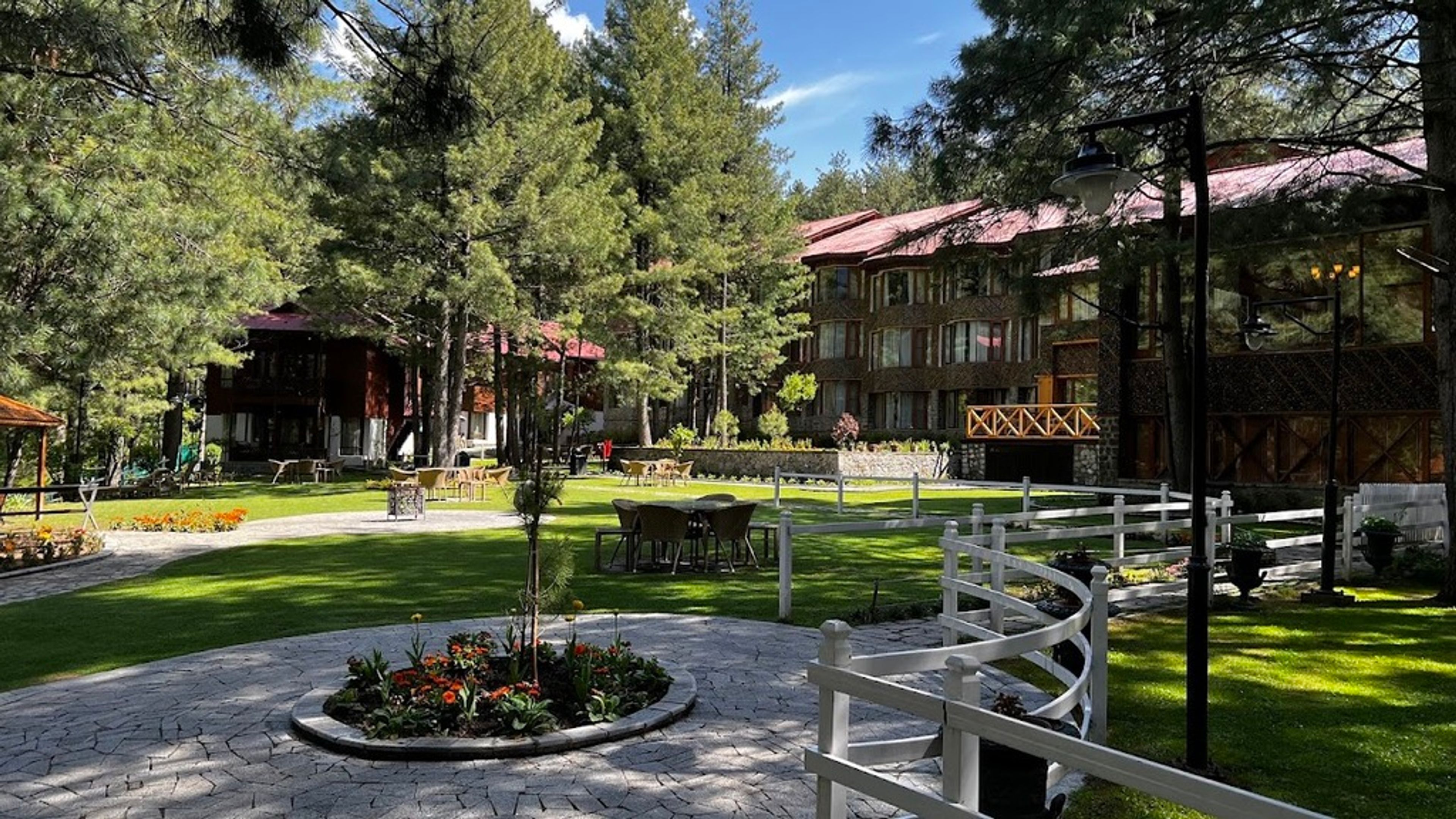 Welcomhotel By ITC Hotels, Pine N Peak, Pahalgam - Premium Resort Overlooking Lidder River And Snow Topped Mountains