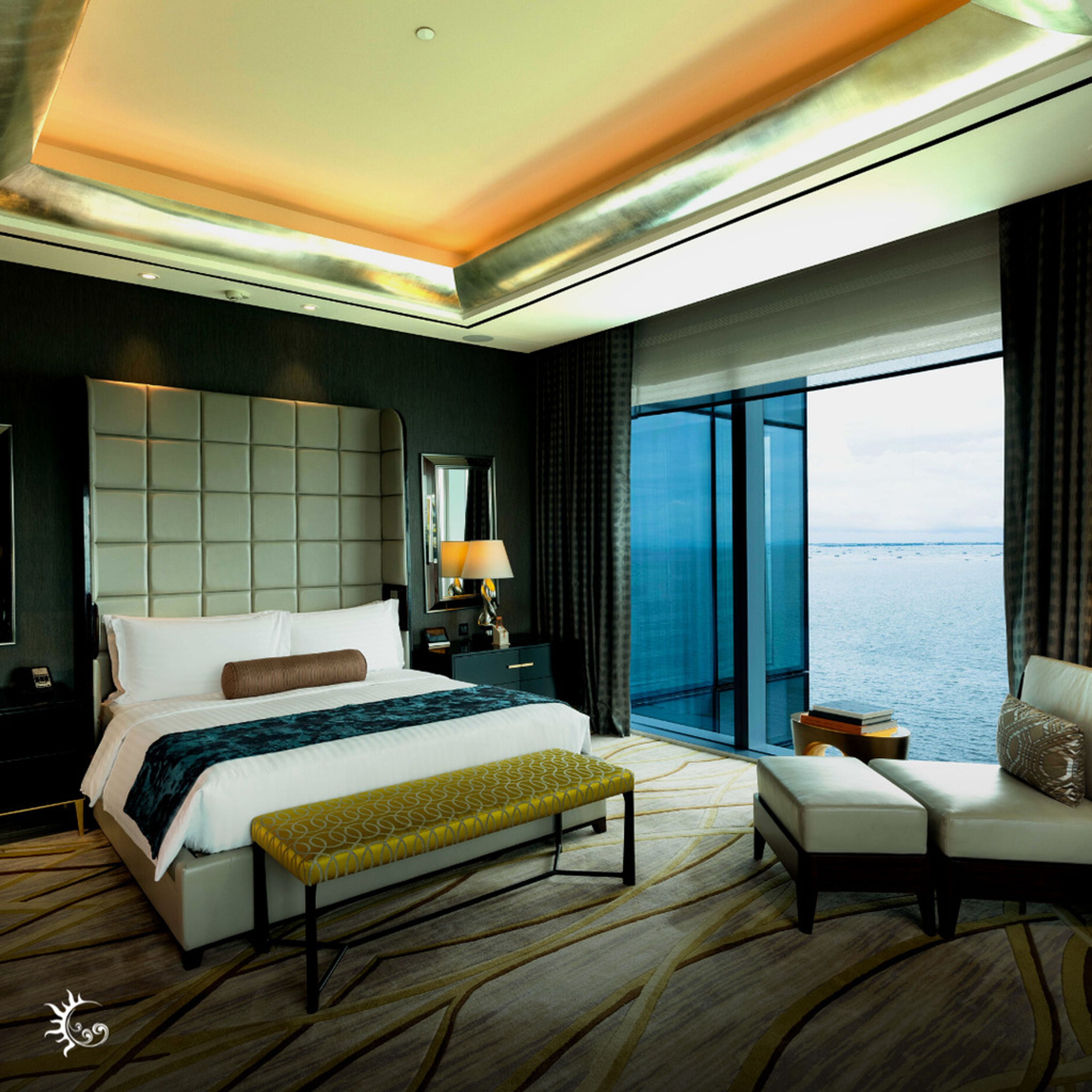 Sky Tower at Solaire Resort – Photo 2