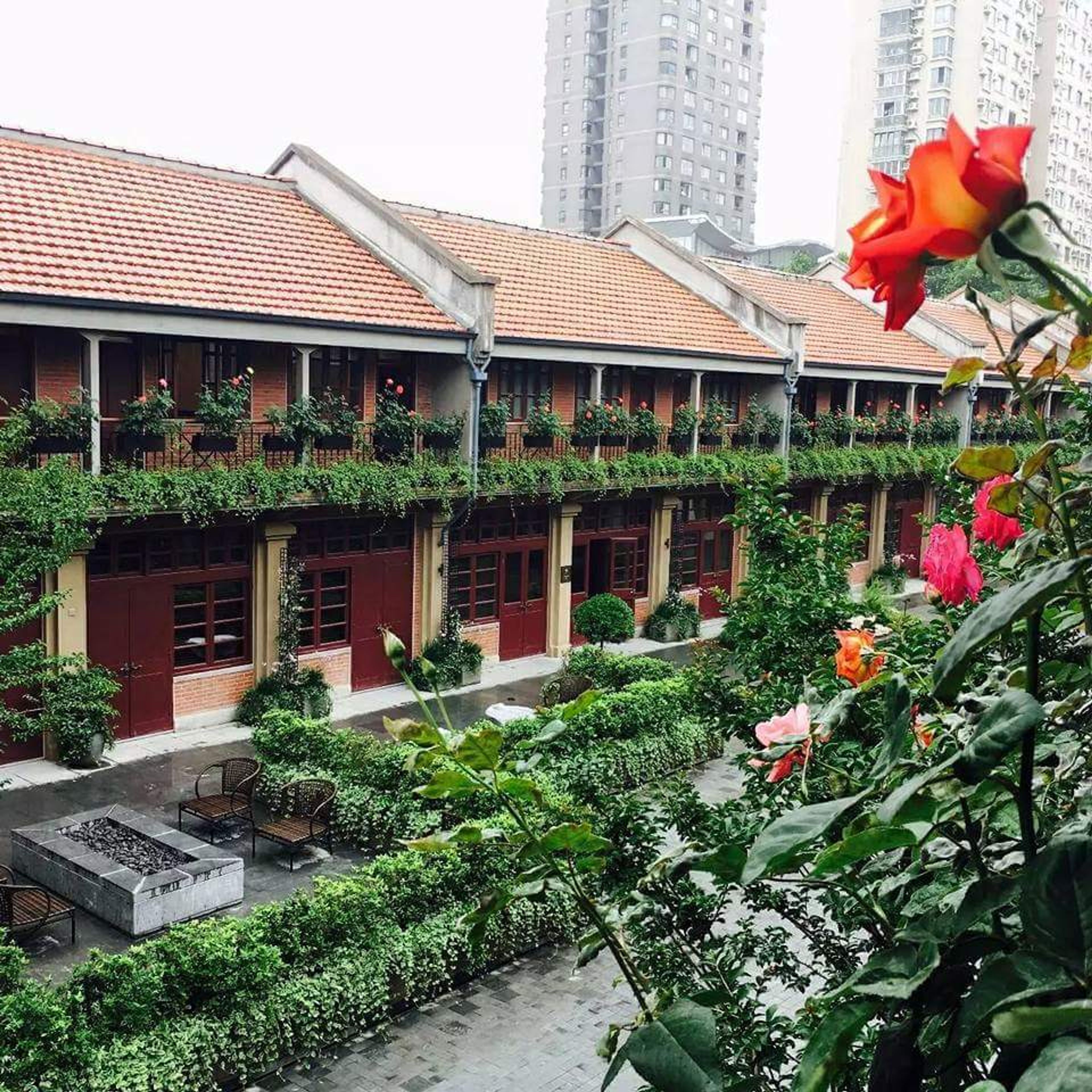 Le Comptoir de Pierre Gagnaire at Shanghai Jianyeli Capella Hotel – Photo 6
