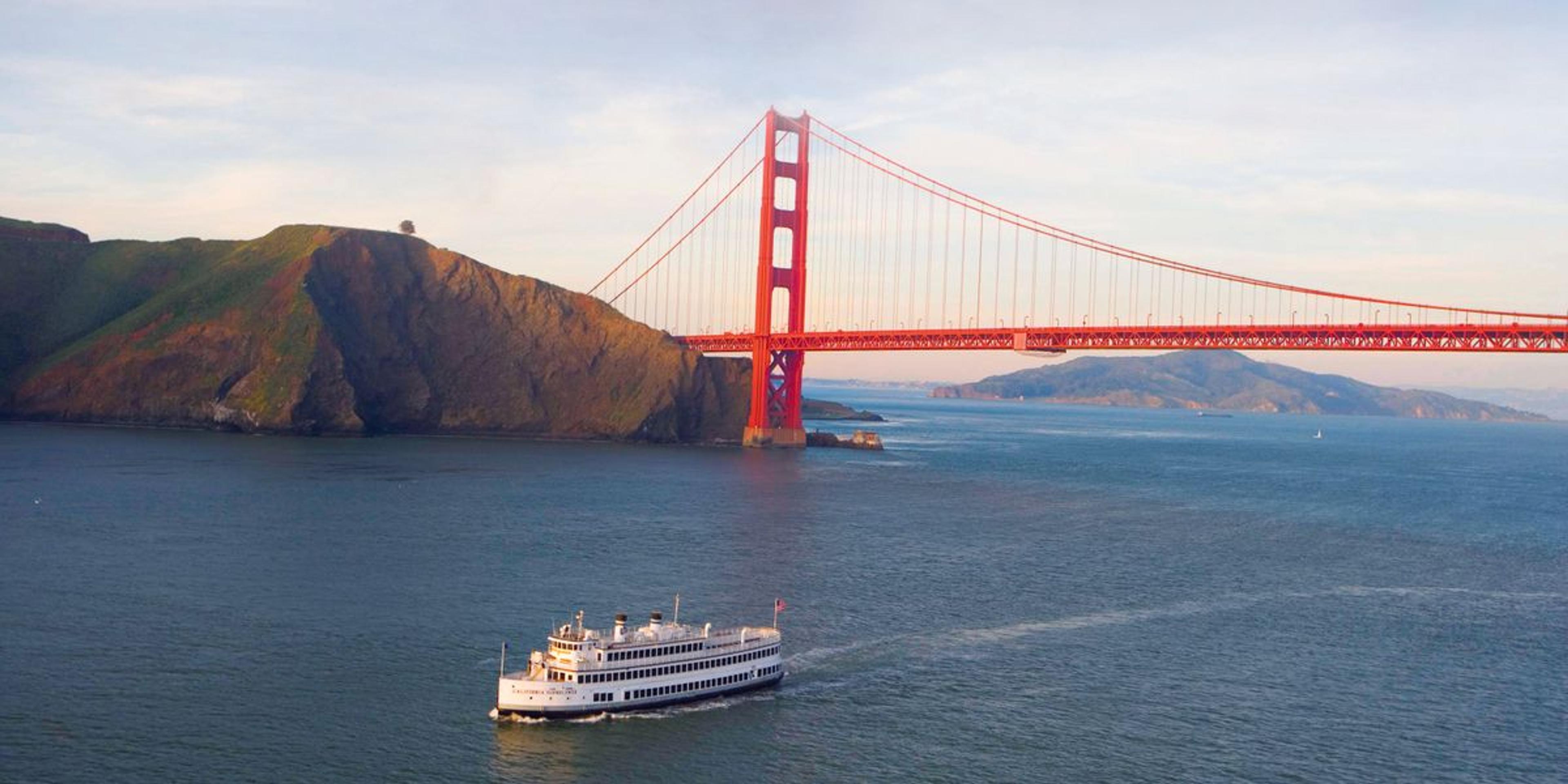 Summit Yacht Experience