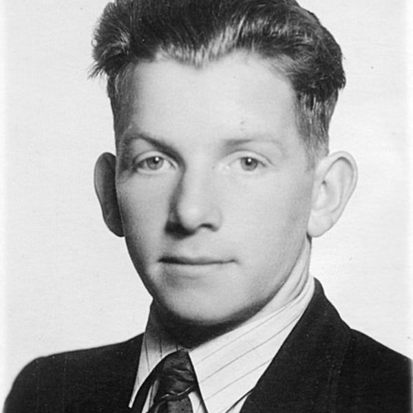 Olav Svendsen starta med taremottak i 1937