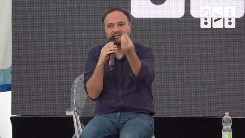 Copertina di Sentirsi a casa nella poesia