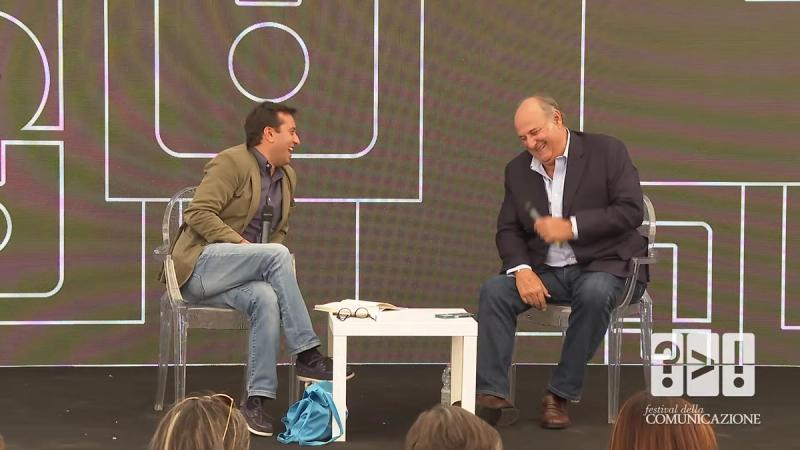 Copertina di Premio Comunicazione a Gerry Scotti