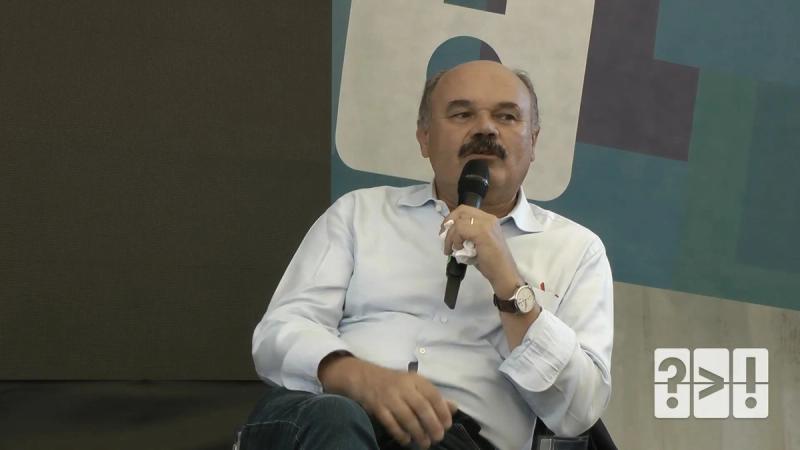 Copertina di Dialogo tra un cinico e un sognatore