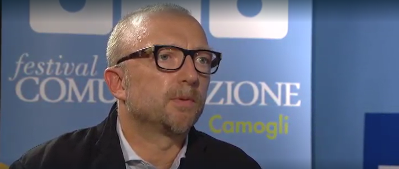 Copertina di  Il cambiamento della fandom dopo l’avvento di Internet