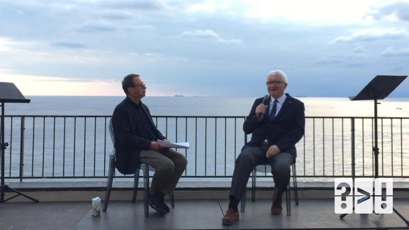 Copertina di Per cucinare oggi, la storia serve a qualcosa?