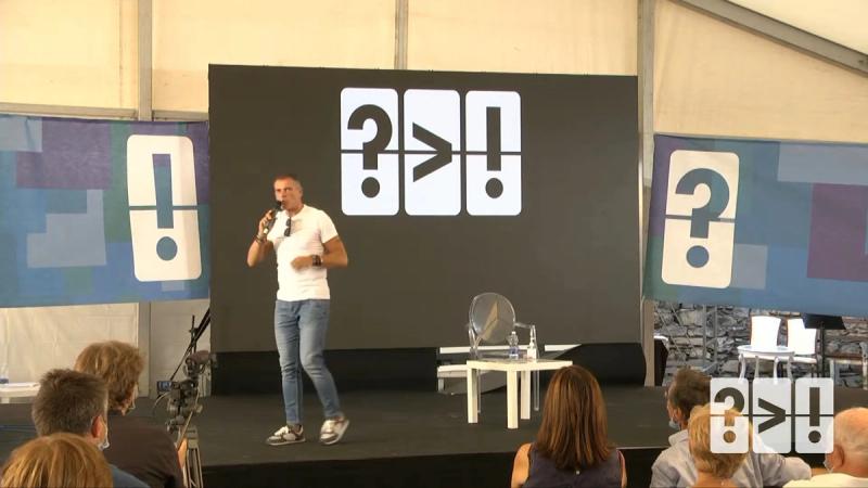 Copertina di Siamo animali sociali