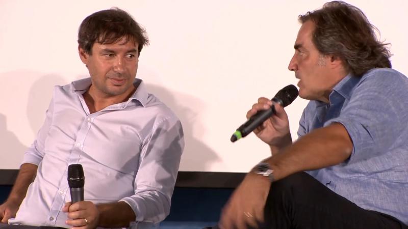 Copertina di Le connessioni del calcio