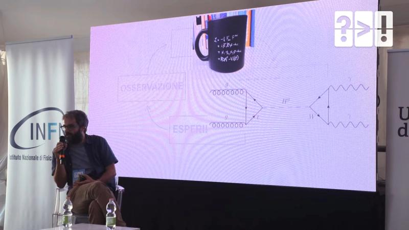 Copertina di Intelligenza artificiale e fisica delle particelle