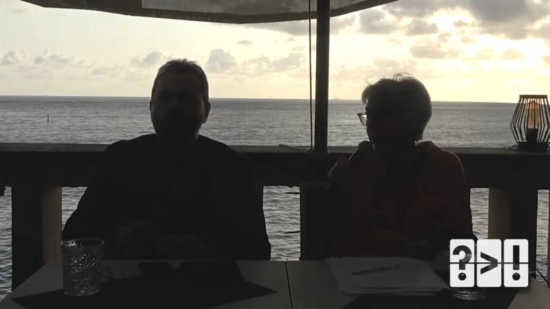 Copertina di Ci stanno fregando con le parole