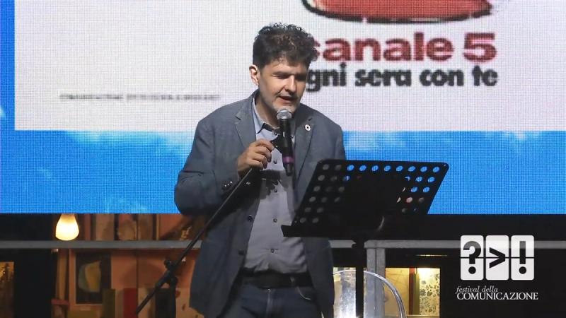 Copertina di Moriremo berlusconiani