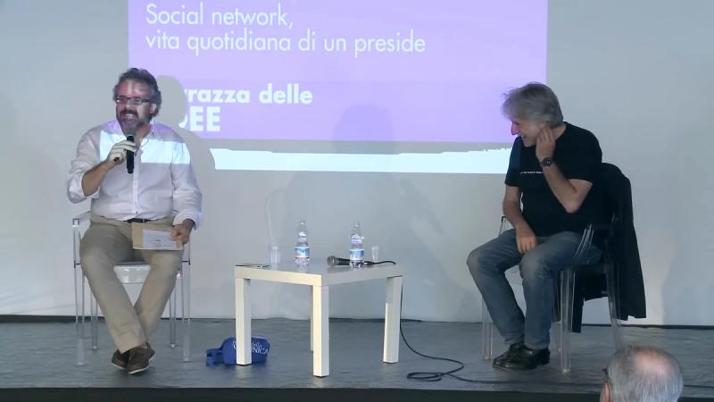 Copertina di Social network, vita quotidiana di un preside